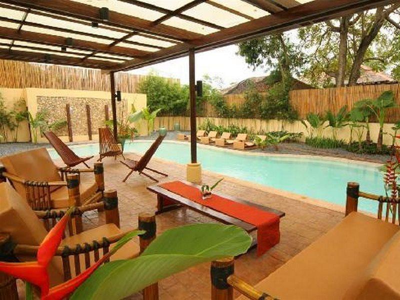 Canyon De Boracay Resort 3*